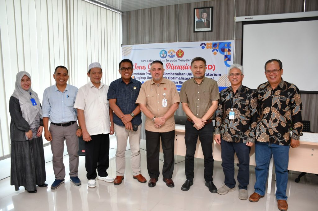 Perkuat-Tata-Kelola-Laboratorium-Untad-Gelar-FGD-Pemetaan-dan-Pembenahan-Unit-Laboratorium-1-1024x682