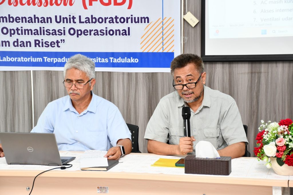 Perkuat-Tata-Kelola-Laboratorium-Untad-Gelar-FGD-Pemetaan-dan-Pembenahan-Unit-Laboratorium-14-1024x682